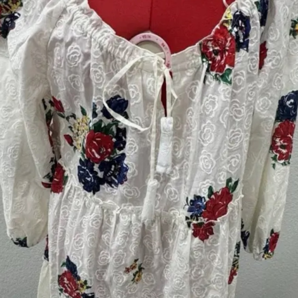 Tory Burch Cream Top with Floral Embroidery